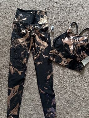 Old Navy women’s work out set A rose gold and black- top is medium pants small
